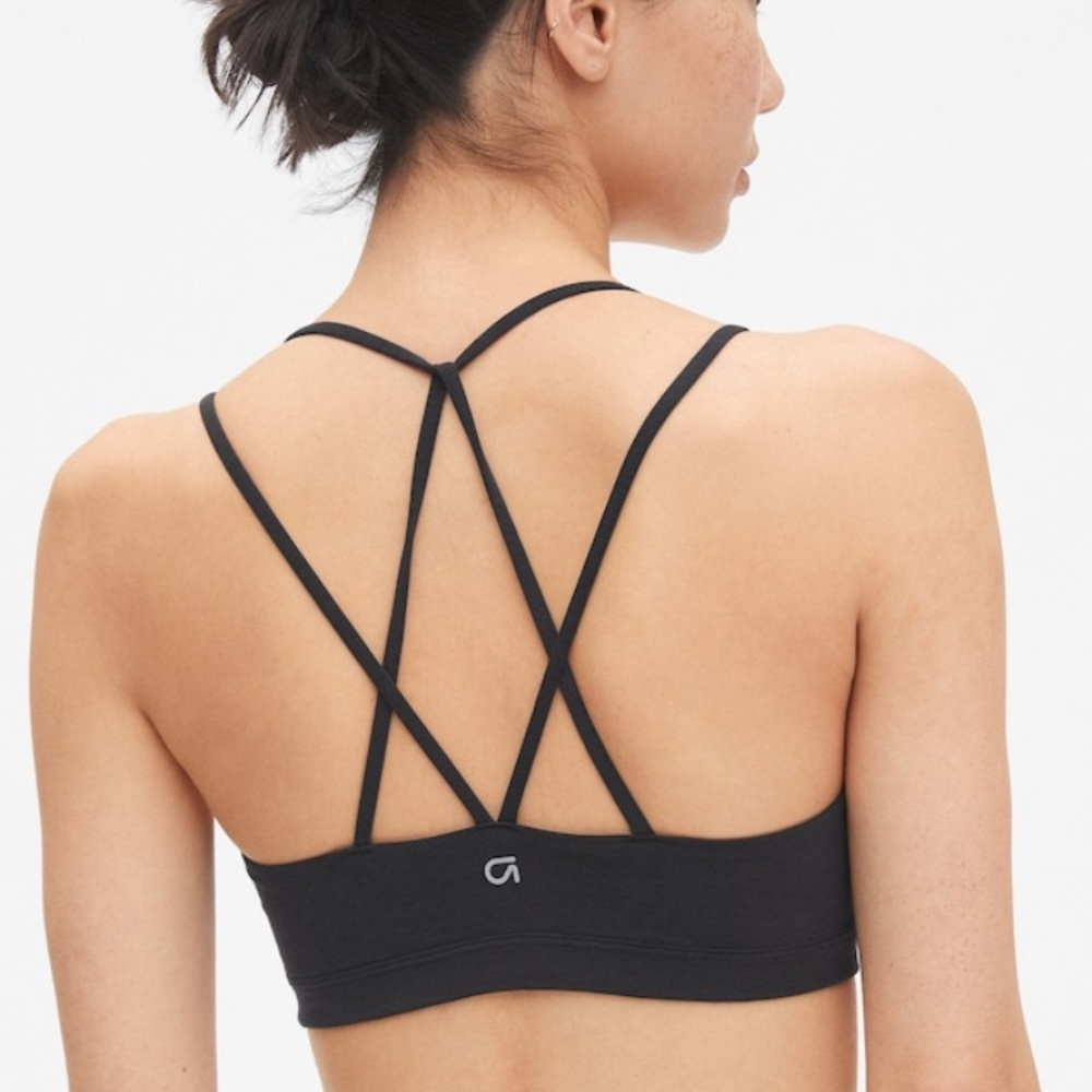 Strappy Sports Bra - GapFit Breathe